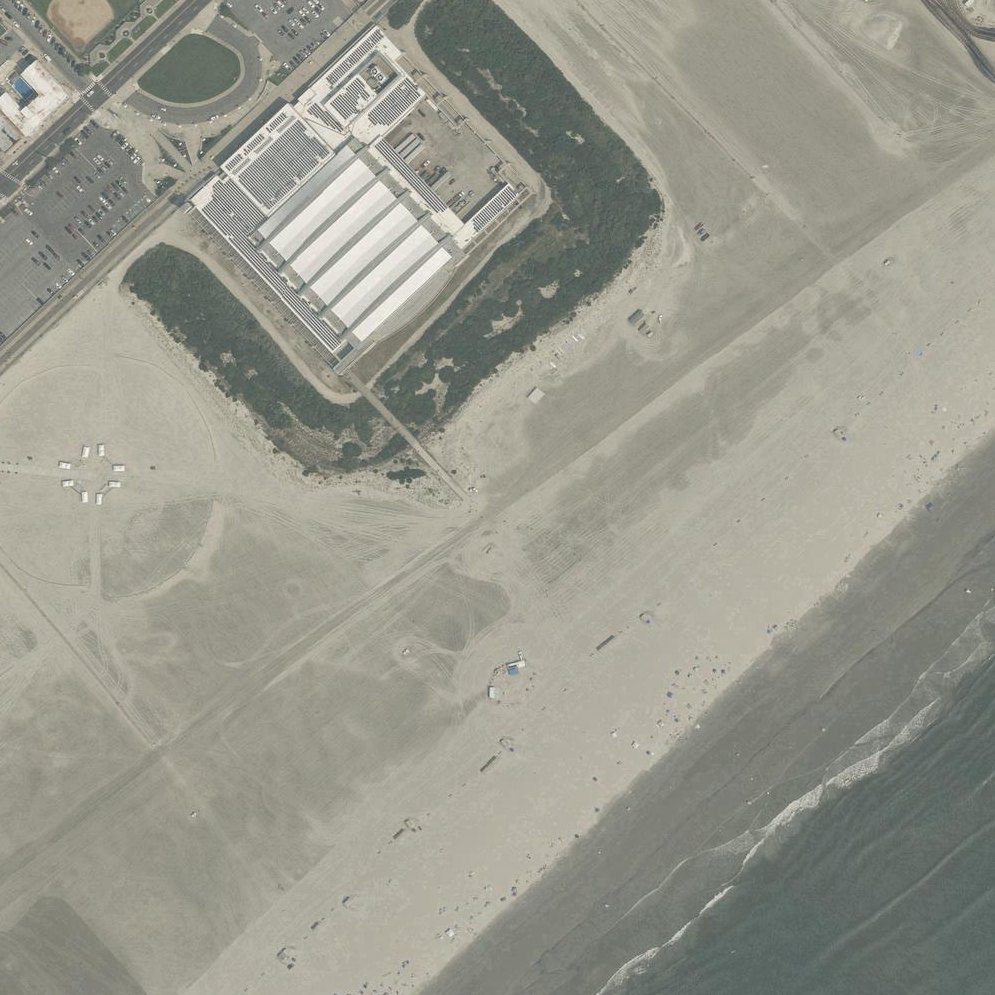Aerial map of After beach rinse shower