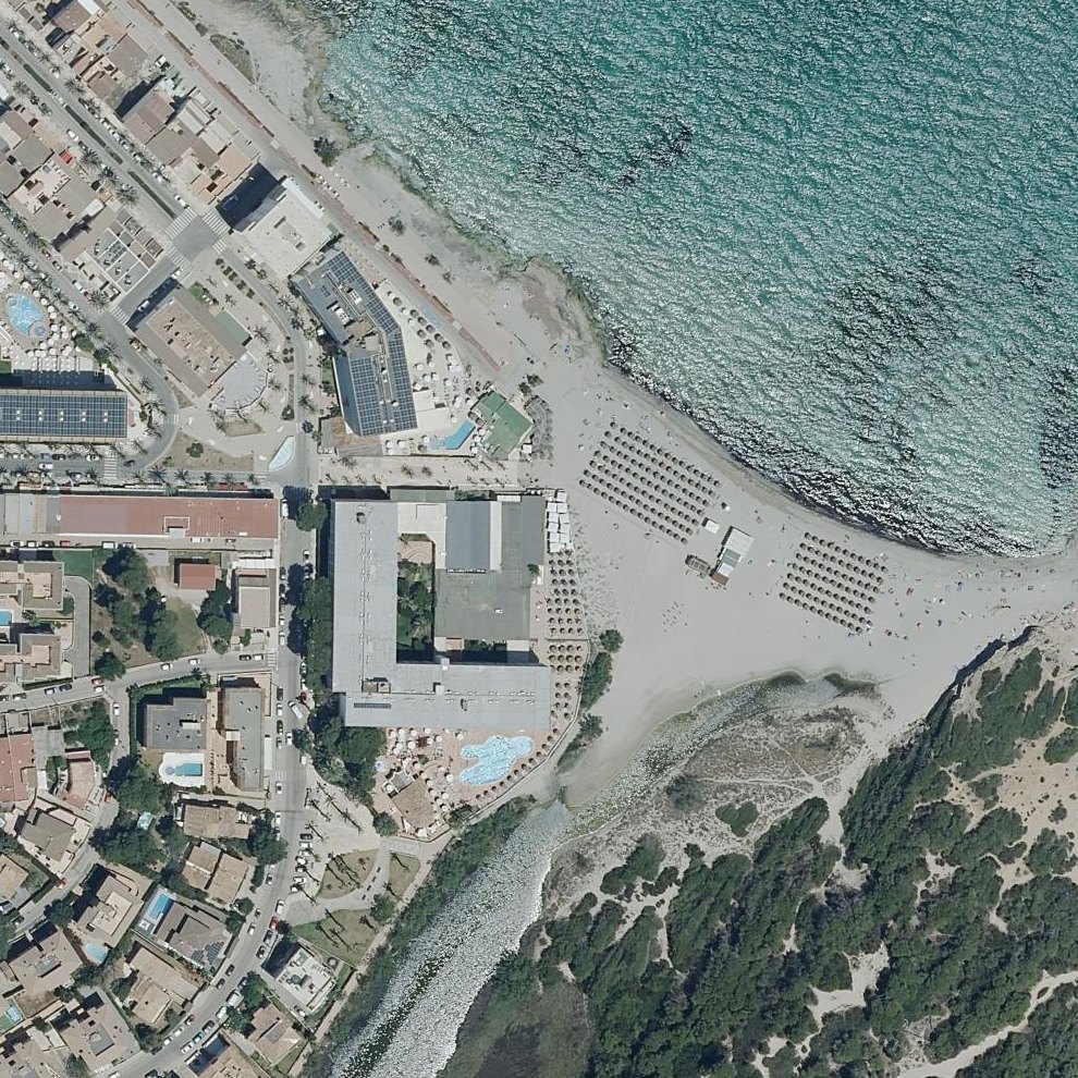 Aerial map of Bananas Playa