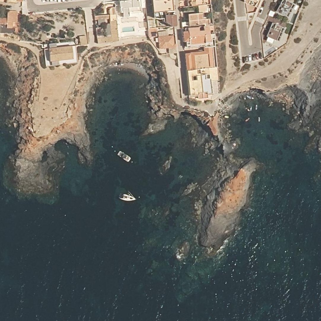 Aerial map of Cala Botella