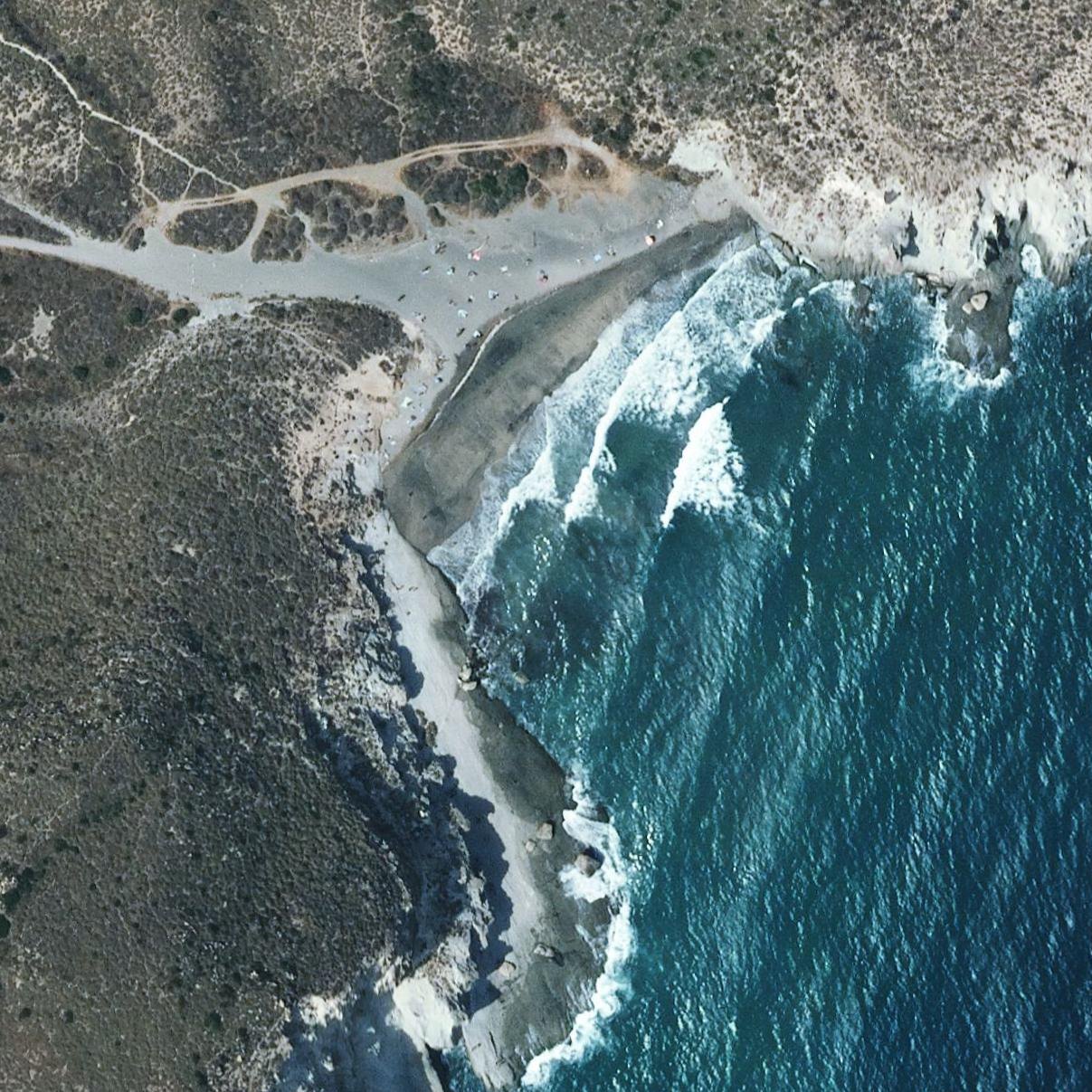 Aerial map of Cala de Enmedio