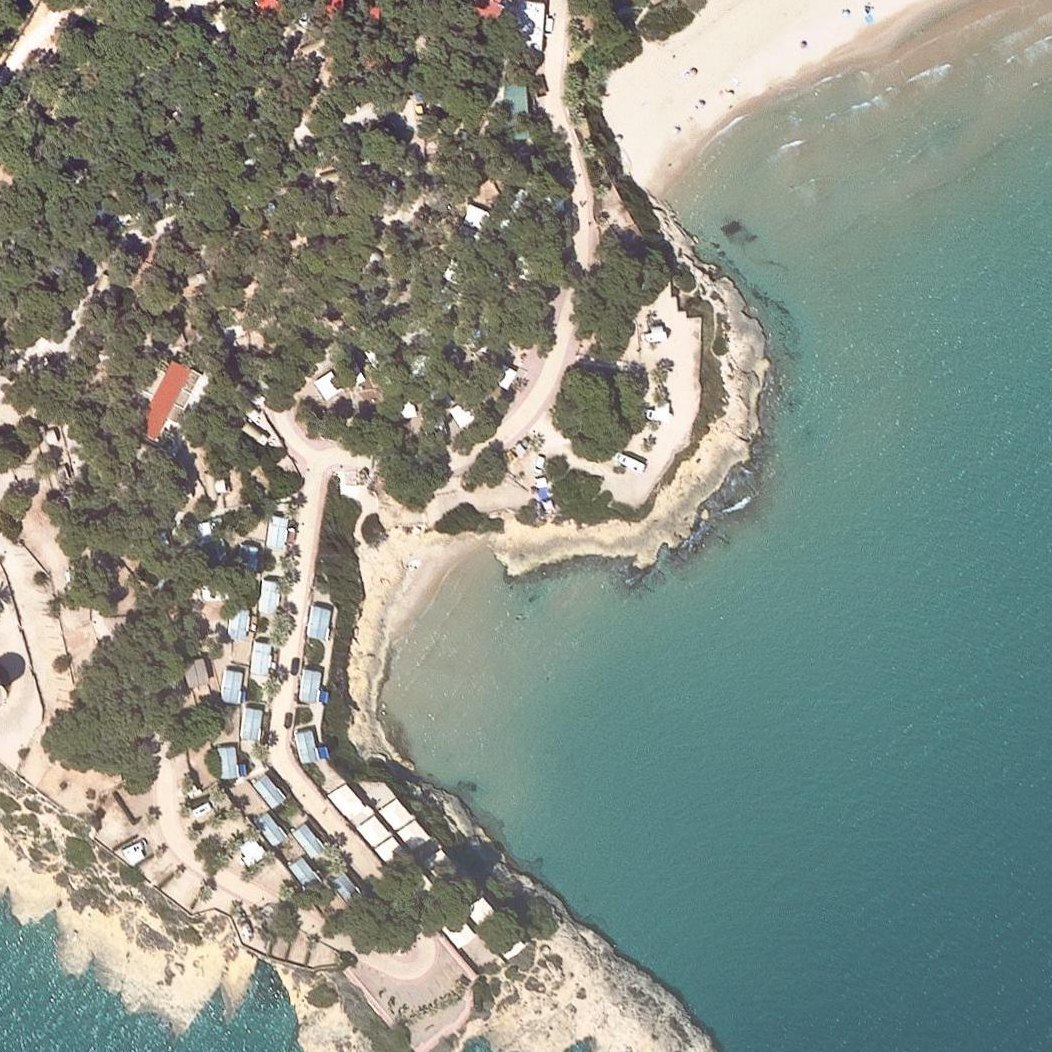 Aerial map of Cala La Mora Beach