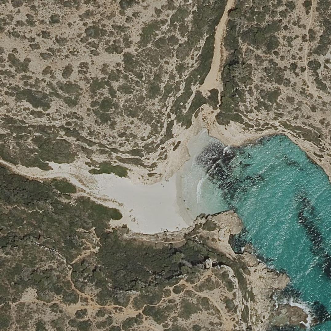 Aerial map of Cala Màrmols