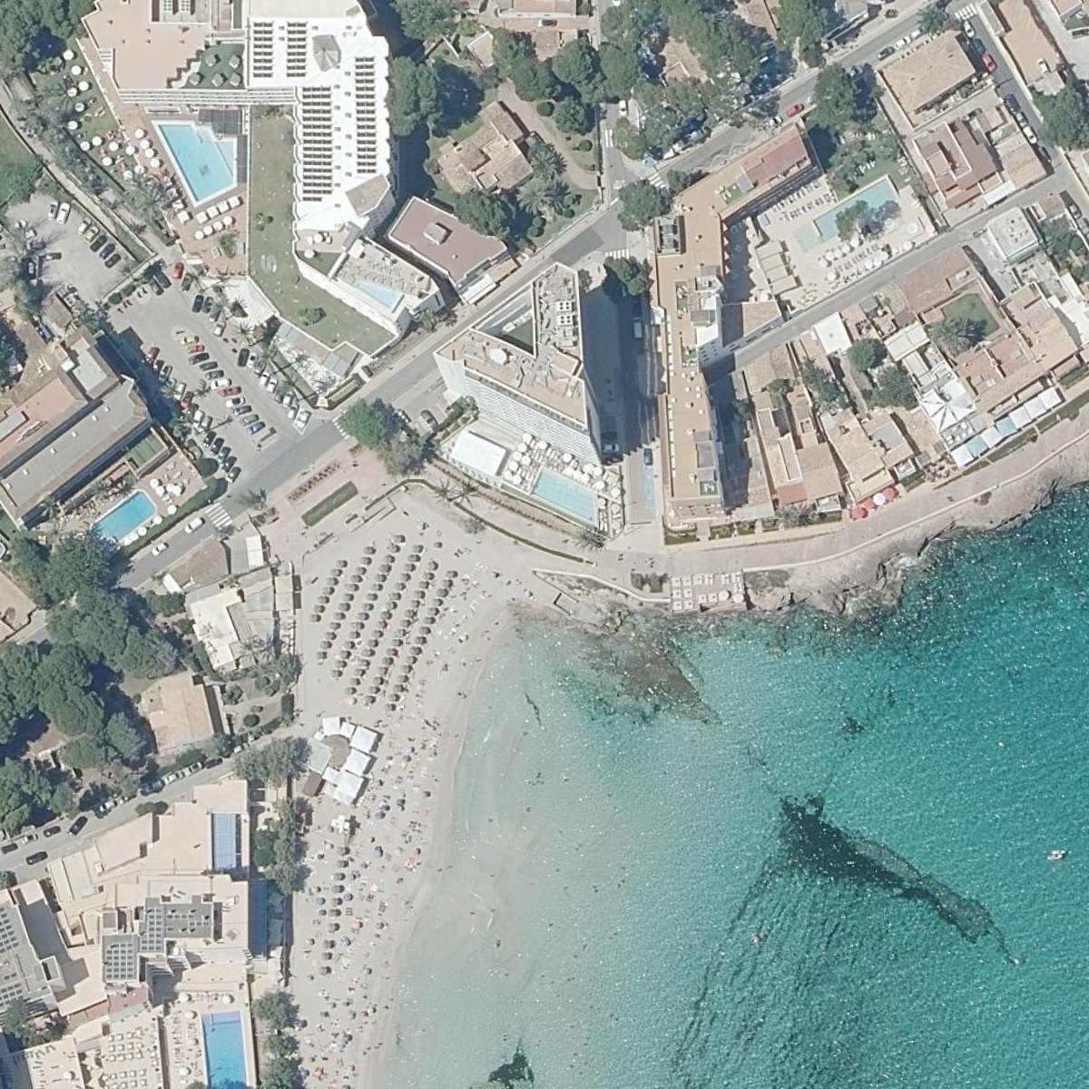 Aerial map of Cala Serrano