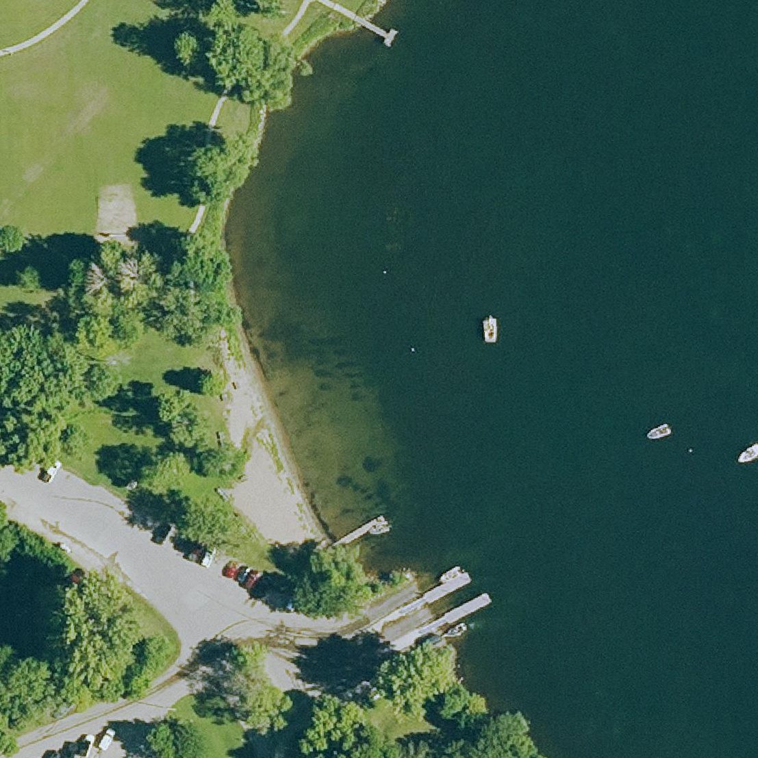 Aerial map of Emerson Bay Public Beach