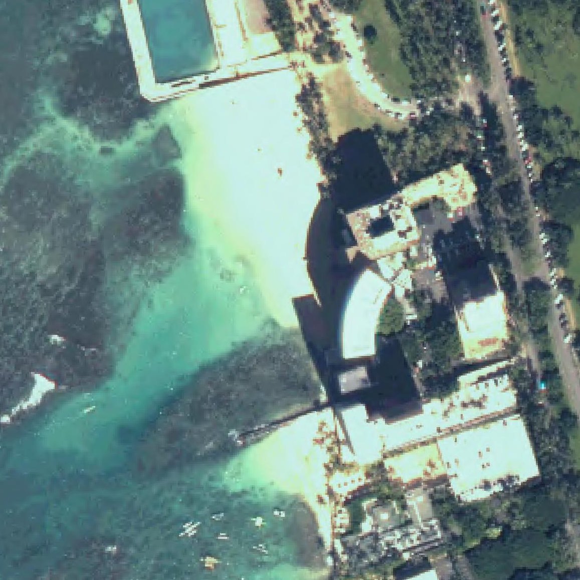 Aerial map of Kaimana Beach
