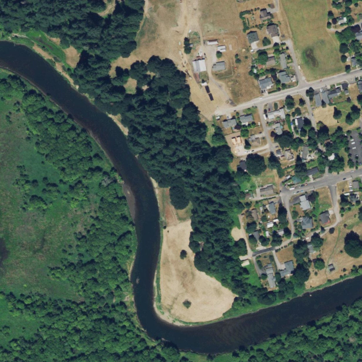 Aerial map of La Center Lewis River Beach Side