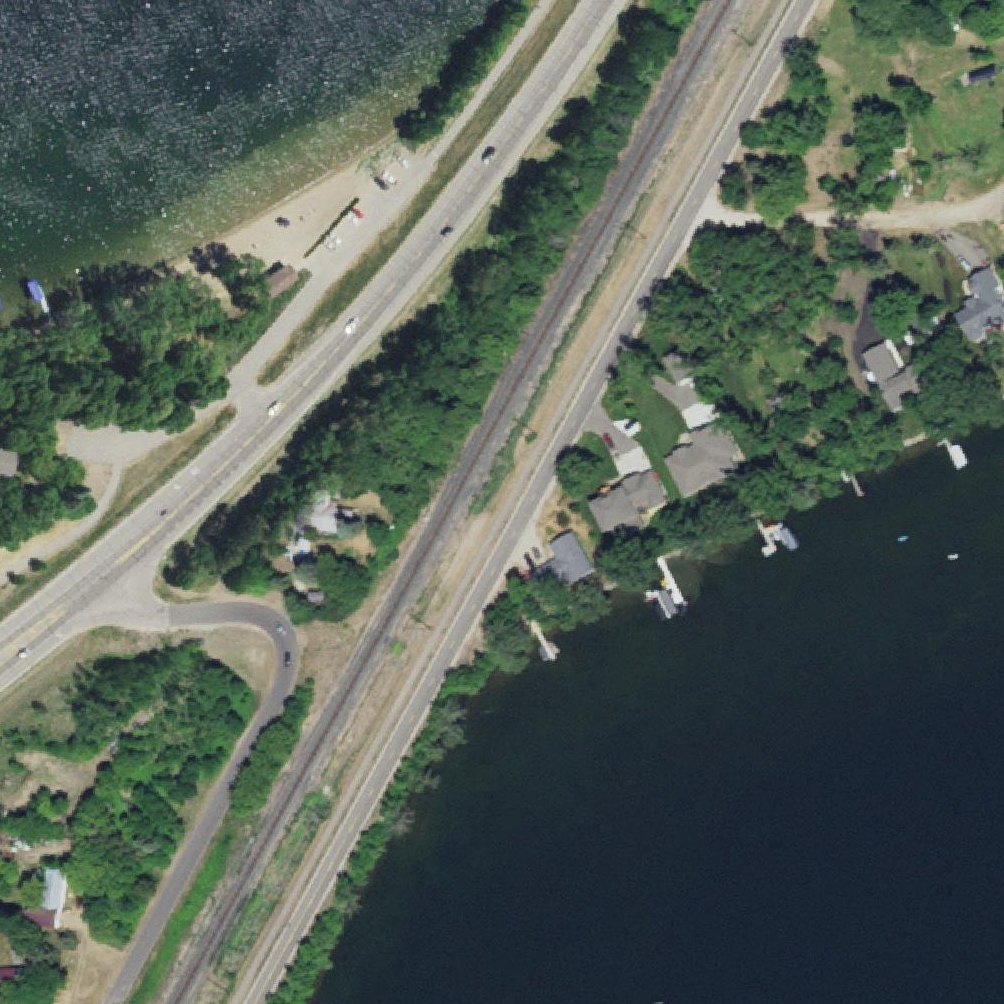 Aerial map of Lake Le Homme Dieu Beach