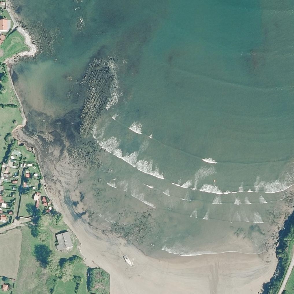Aerial map of Playa de Bañugues