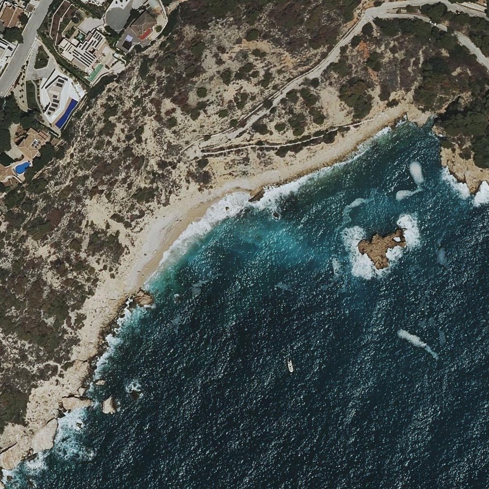 Aerial map of Playa de Cala Ambolo