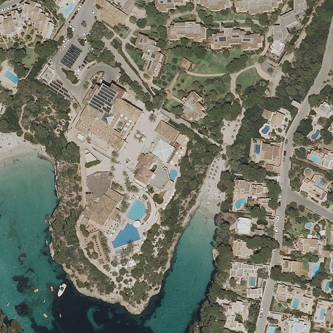Aerial map of Playa de Cala Serena