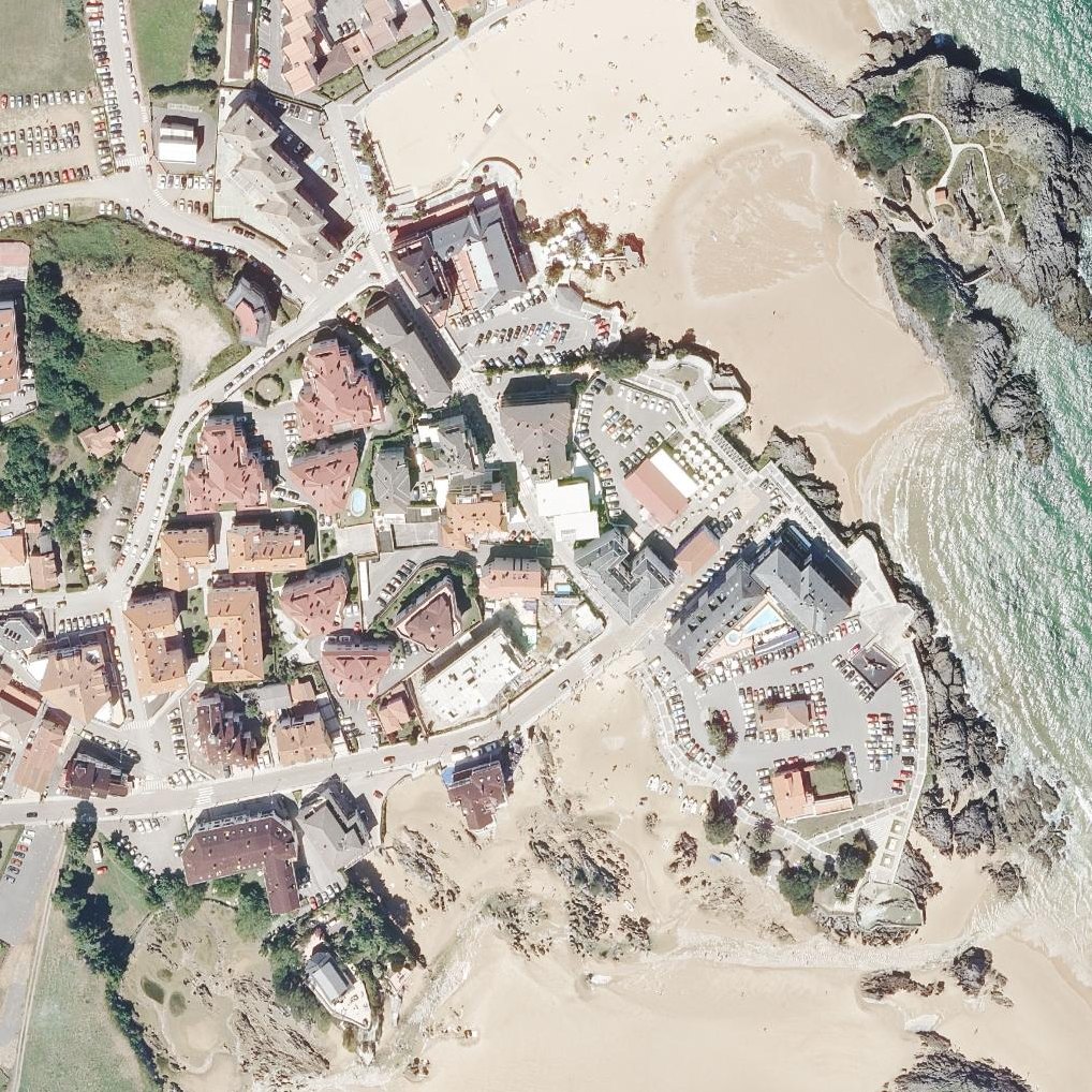 Aerial map of Playa de Los Barcos