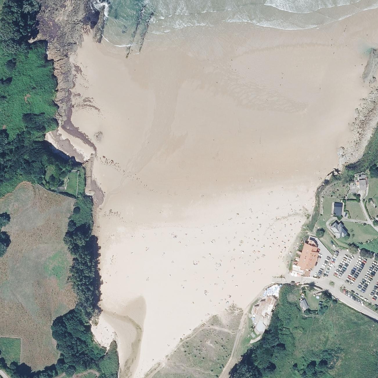 Aerial map of Playa de Luaña