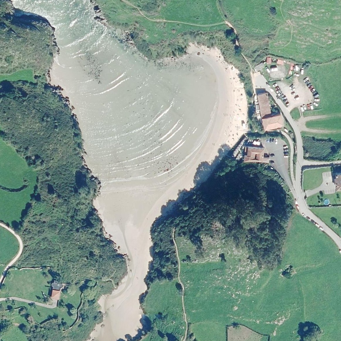 Aerial map of Playa de Poo