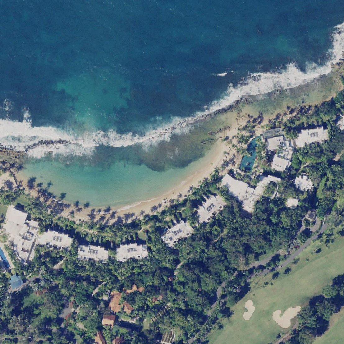 Aerial map of Playa Pública