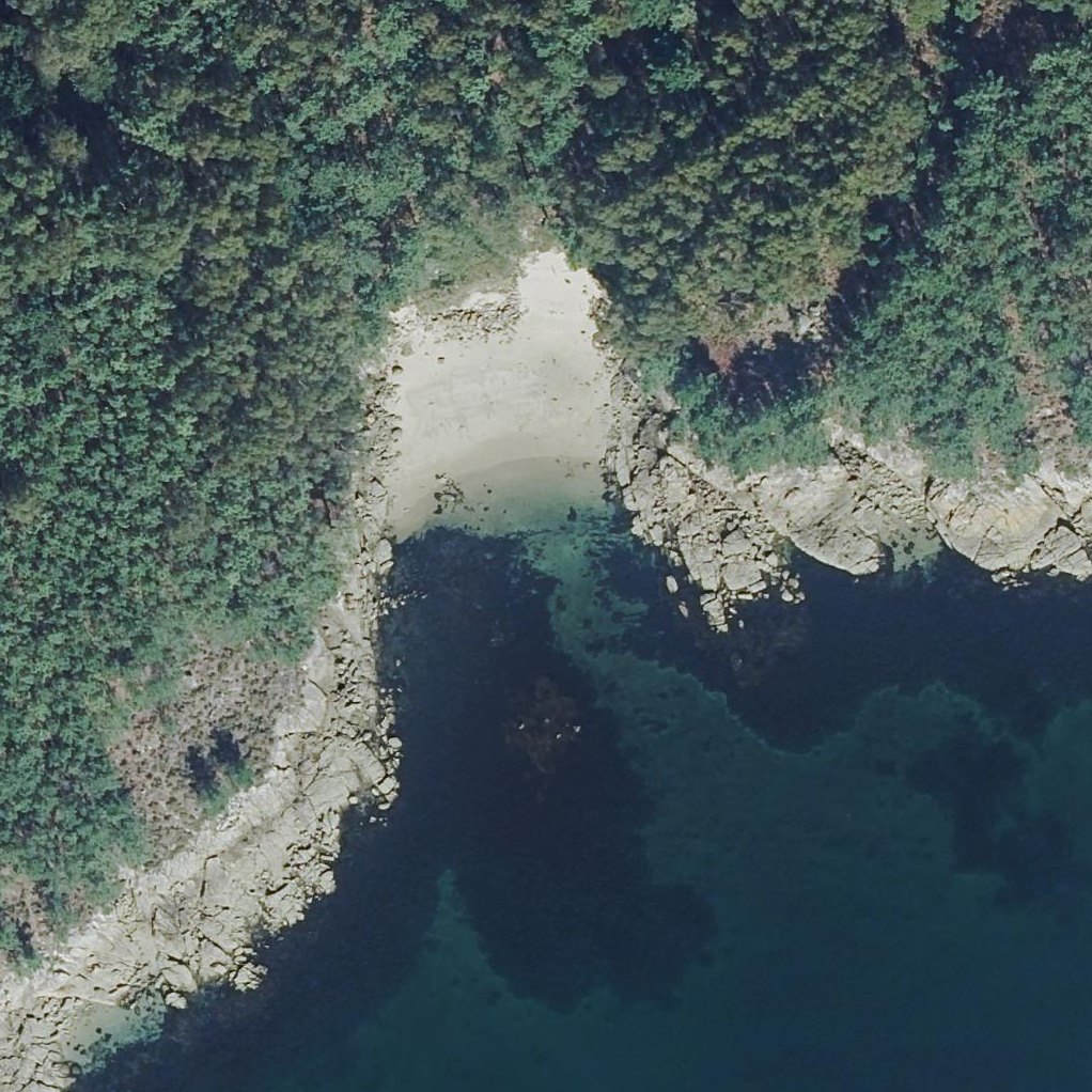 Aerial map of Praia da Arnela