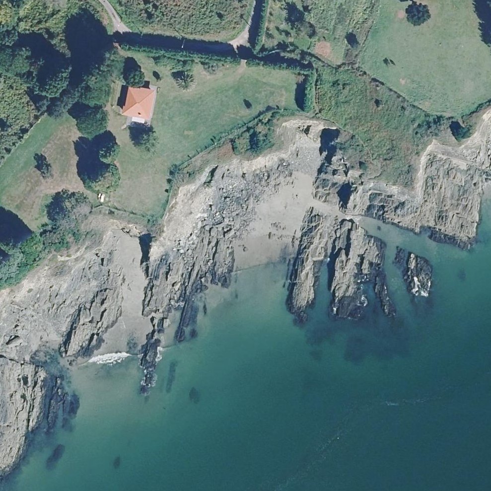 Aerial map of Praia da Cruz