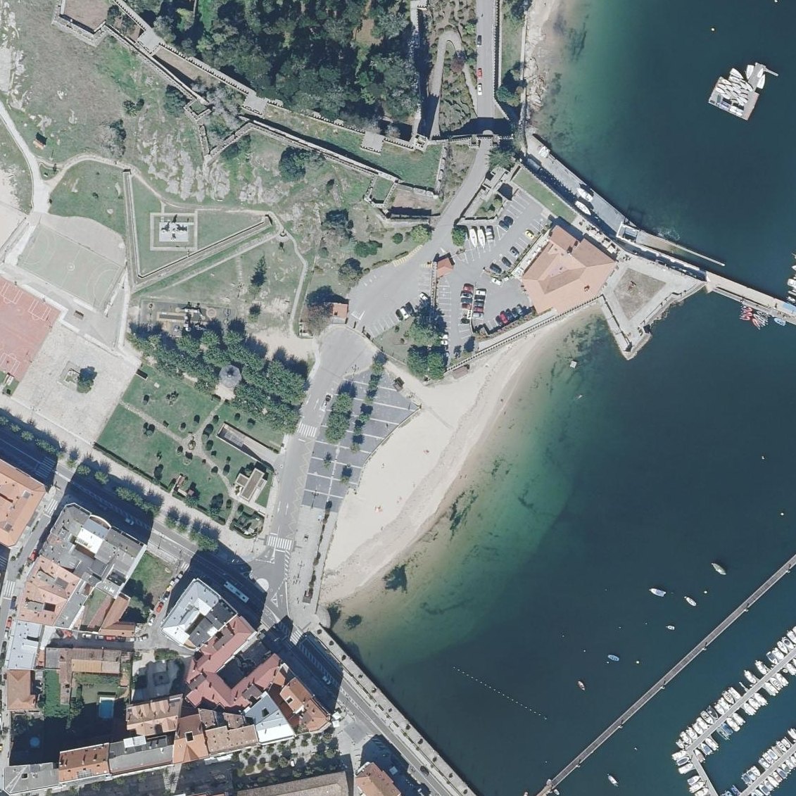 Aerial map of Praia da Ribeira