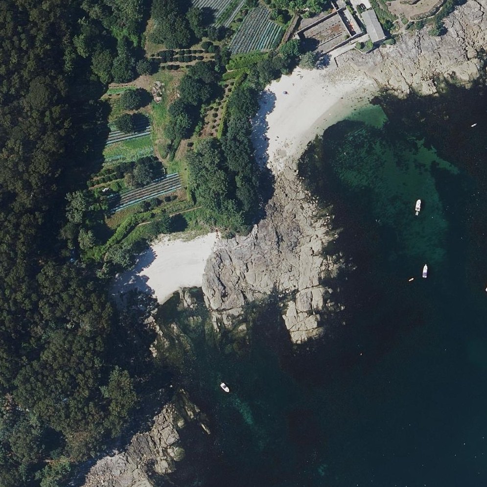 Aerial map of Praia das Moscas