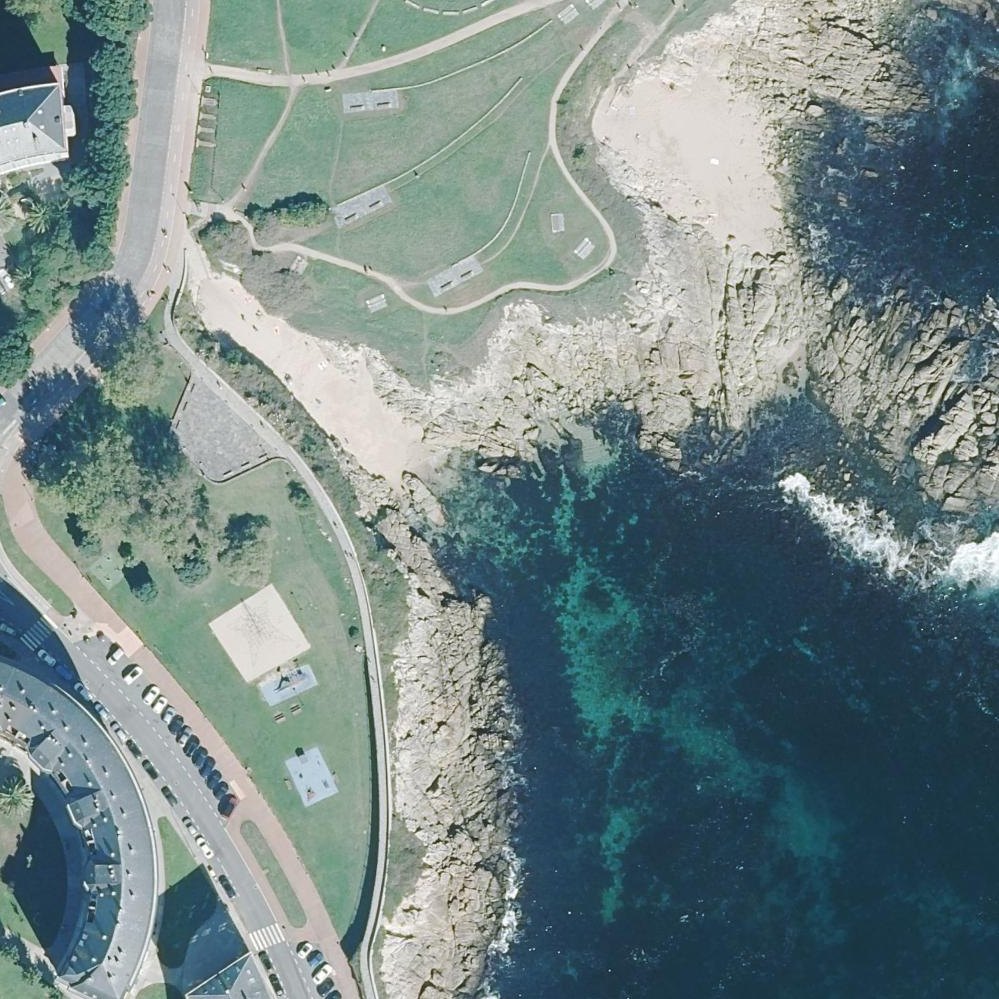 Aerial map of Praia de Adormideiras