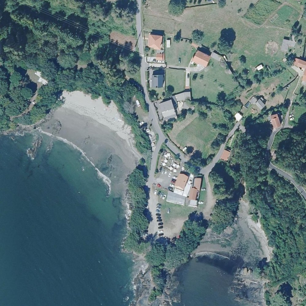 Aerial map of Praia de Almieiras