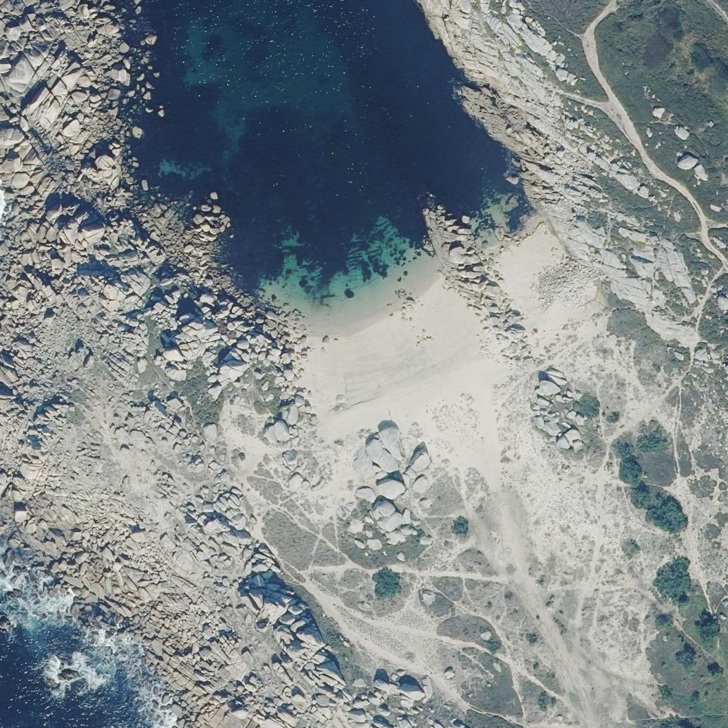 Aerial map of Praia de Area Basta