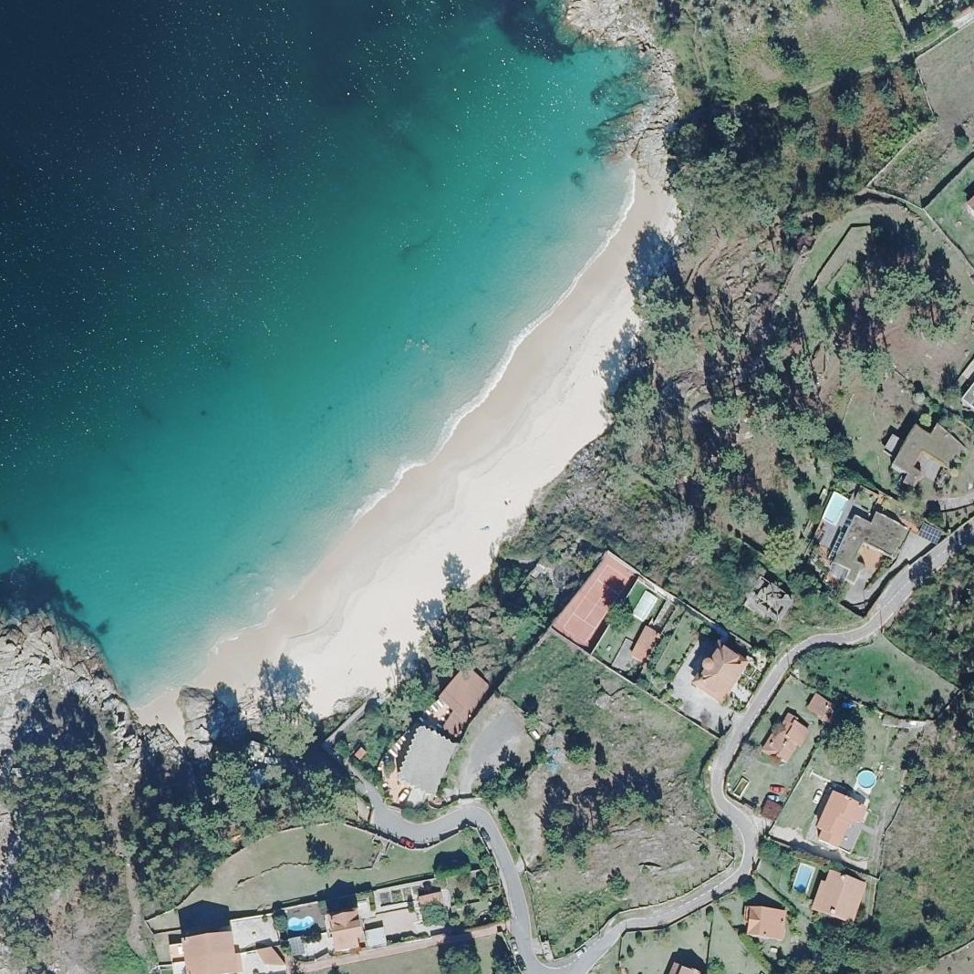 Aerial map of Praia de Areacova