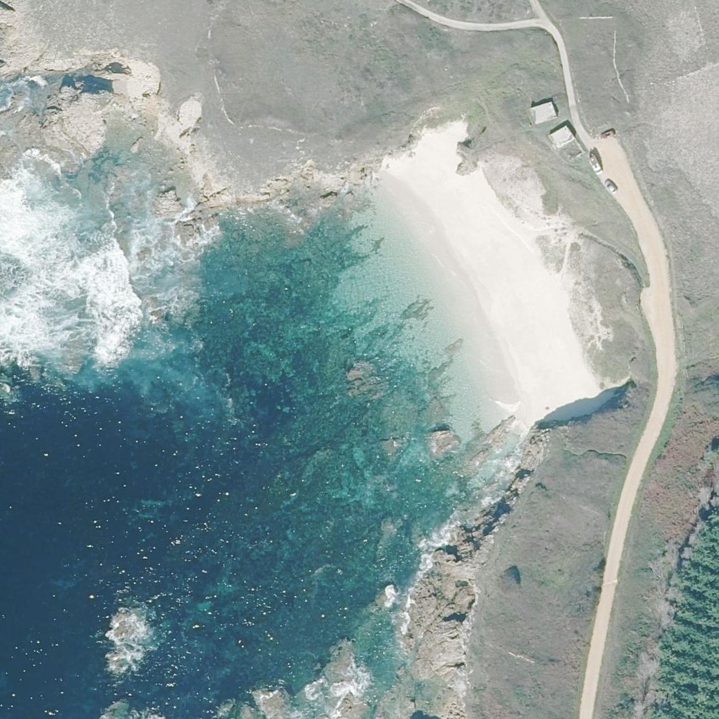 Aerial map of Praia de Arnado
