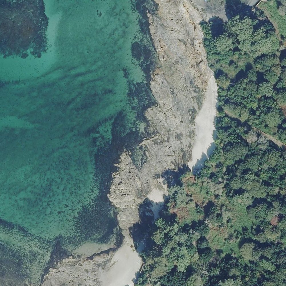 Aerial map of Praia de Arruxo
