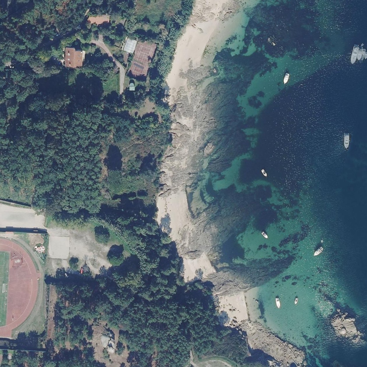 Aerial map of Praia de Cabío