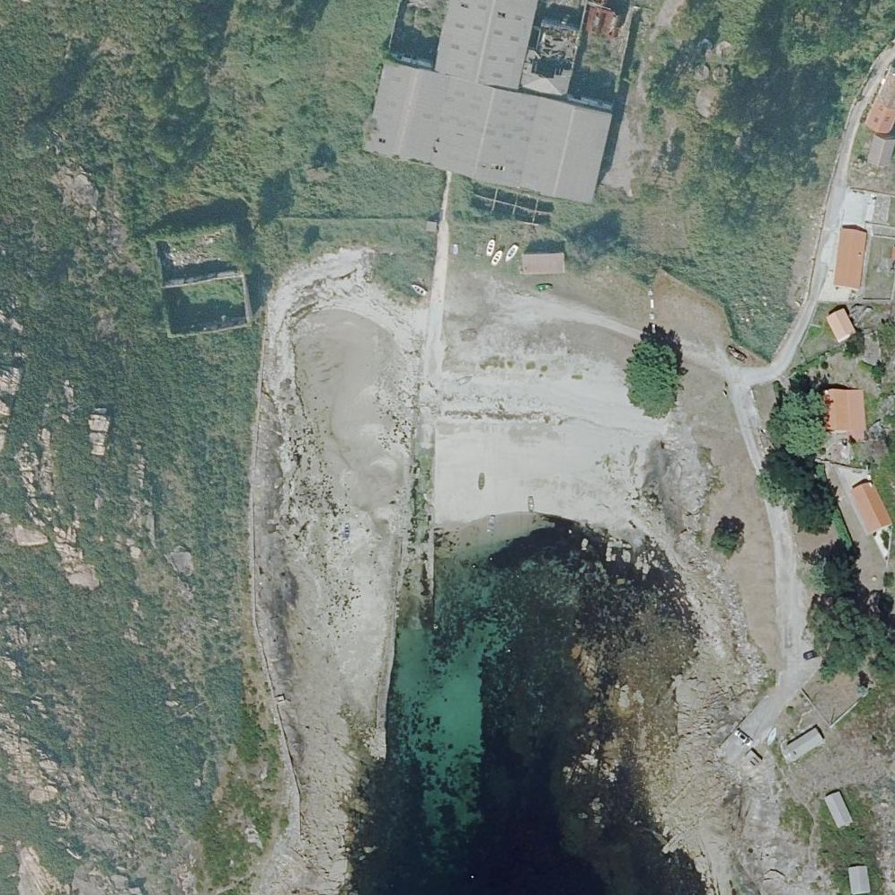Aerial map of Praia de Caneliñas