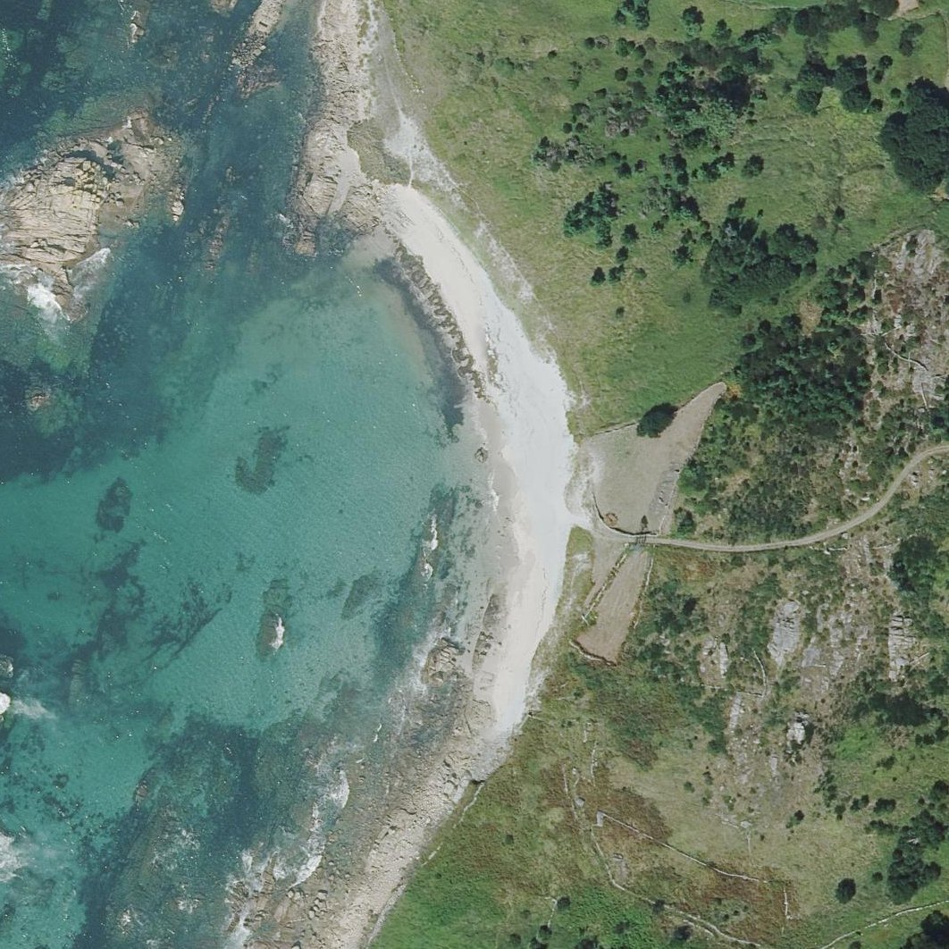 Aerial map of Praia de Corna Becerra