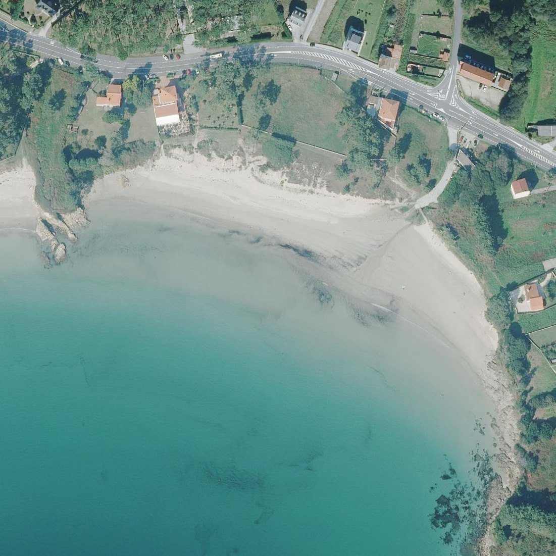 Aerial map of Praia de Estorde