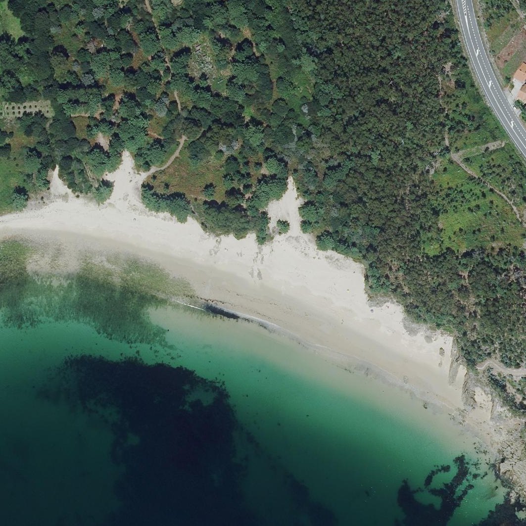 Aerial map of Praia de Gures