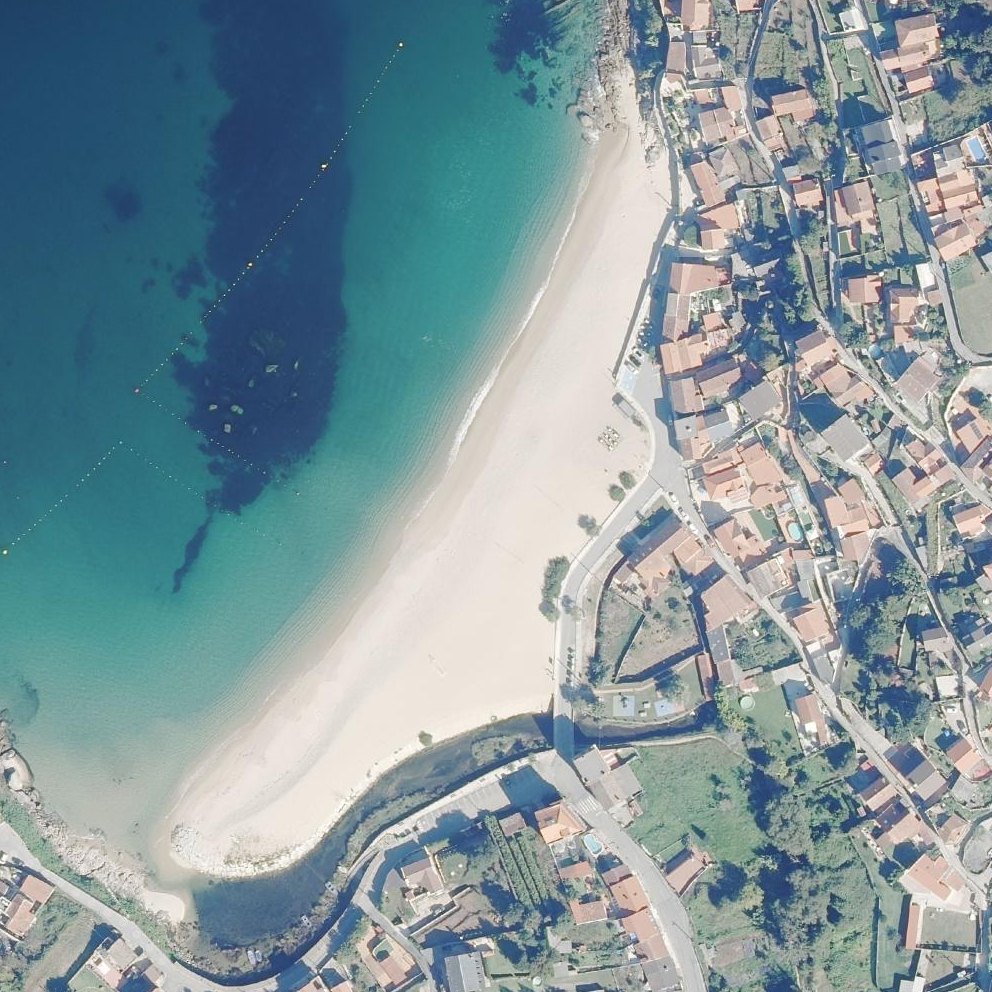 Aerial map of Praia de Loira