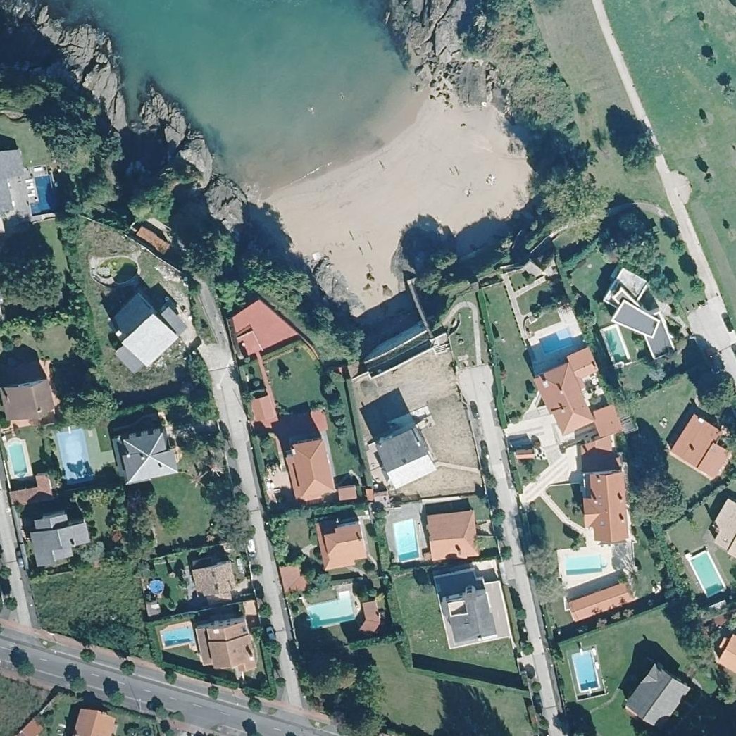 Aerial map of Praia de Portelo