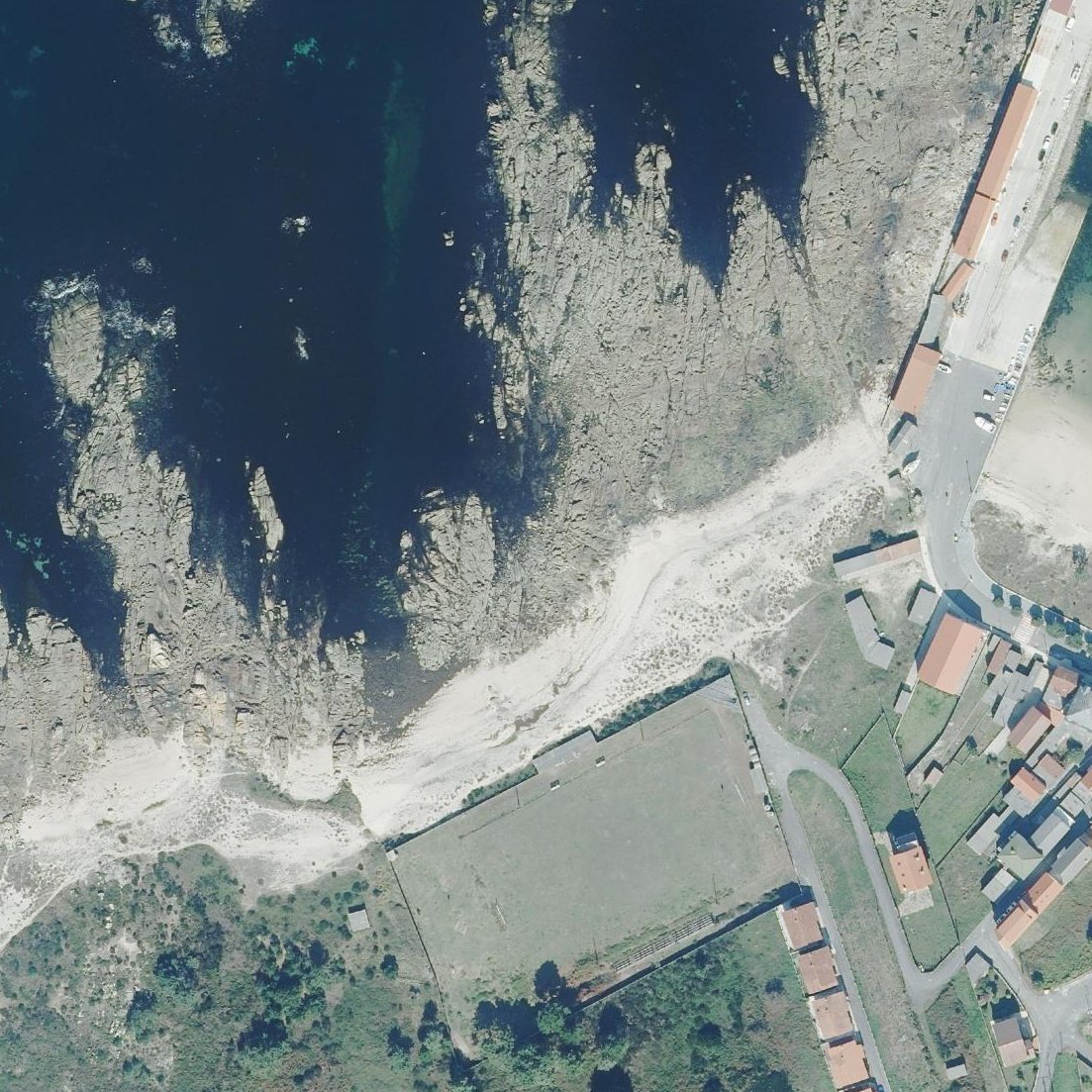 Aerial map of Praia de Porto Ancho