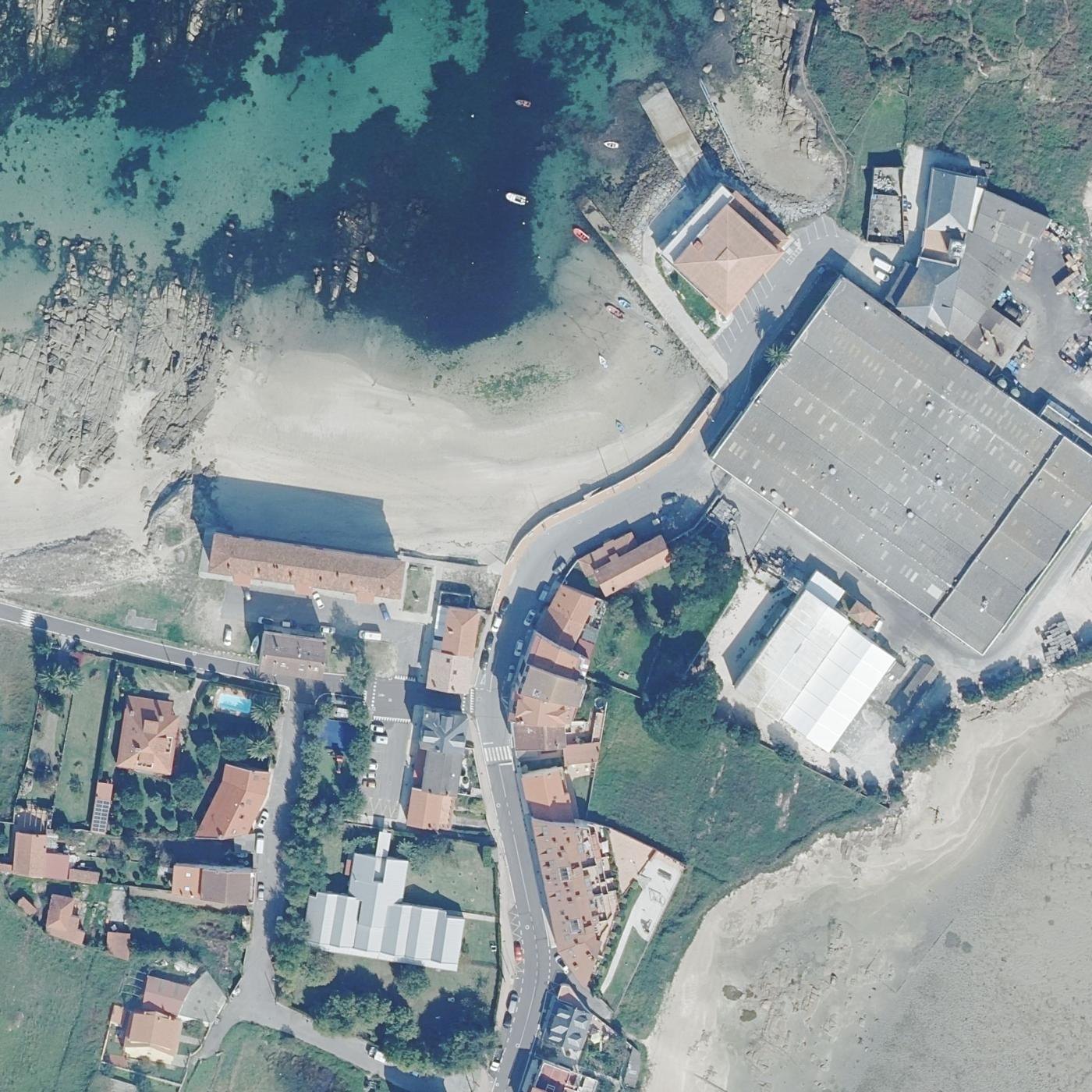 Aerial map of Praia de Rons