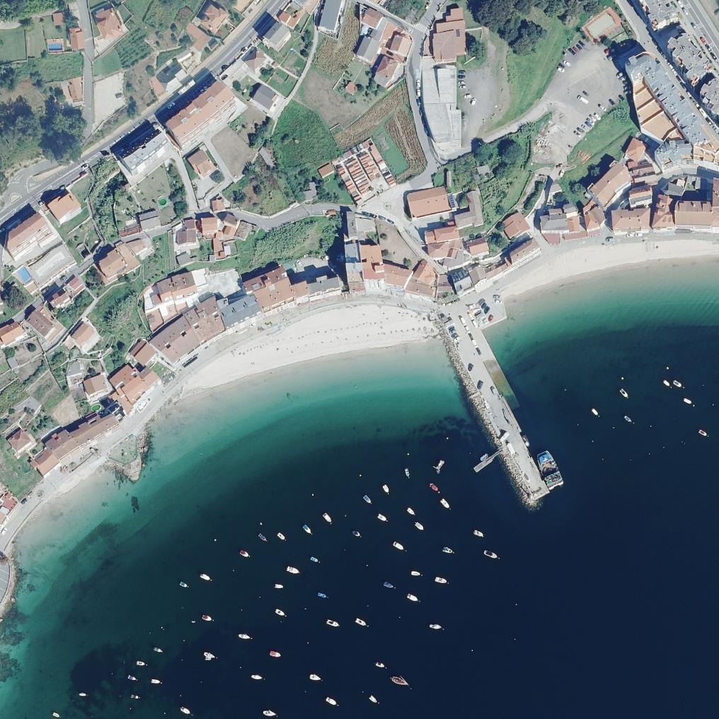 Aerial map of Praia de Xiorto