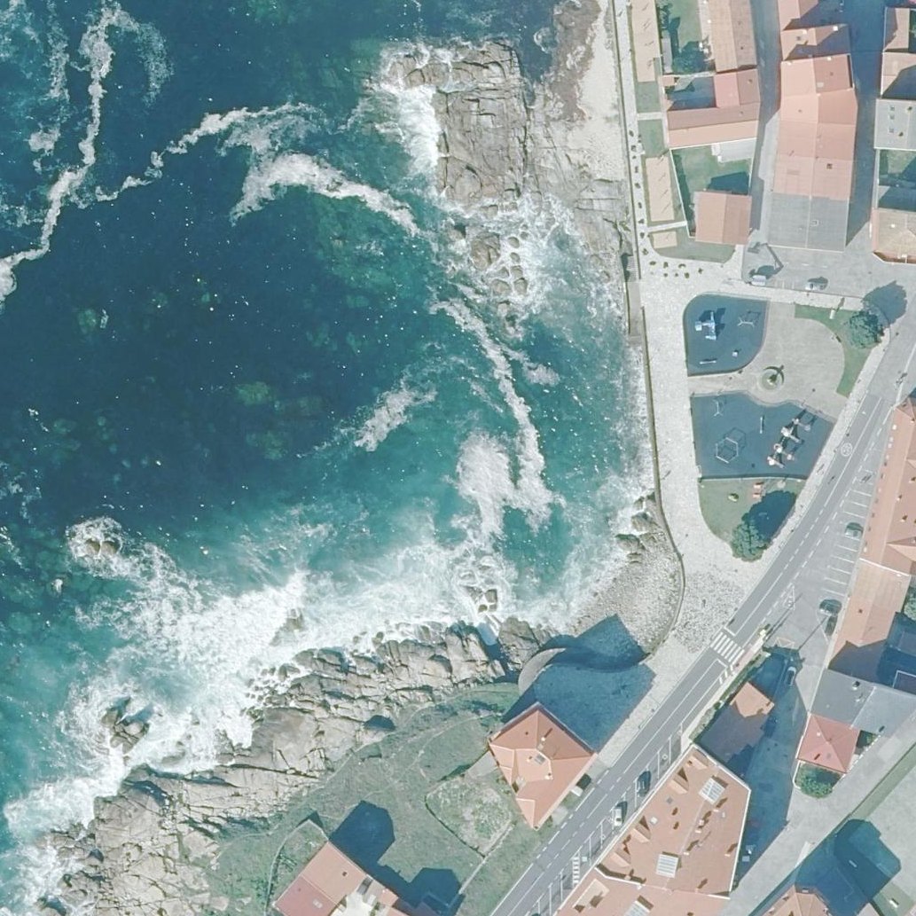 Aerial map of Praia do Coido