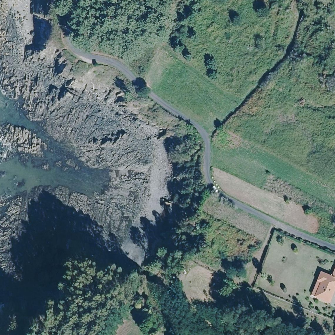 Aerial map of Praia do Coído