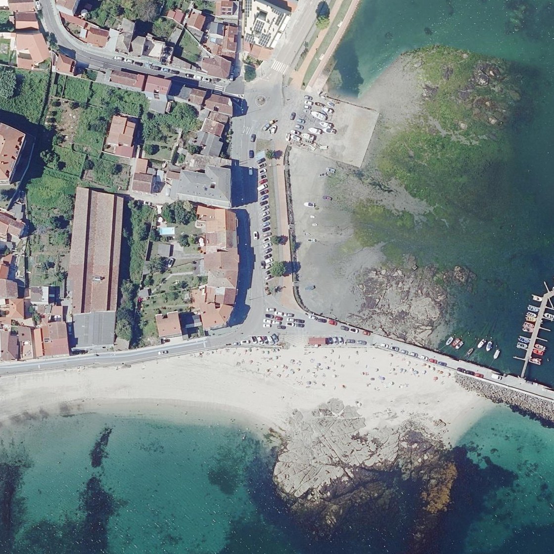 Aerial map of Praia do Con
