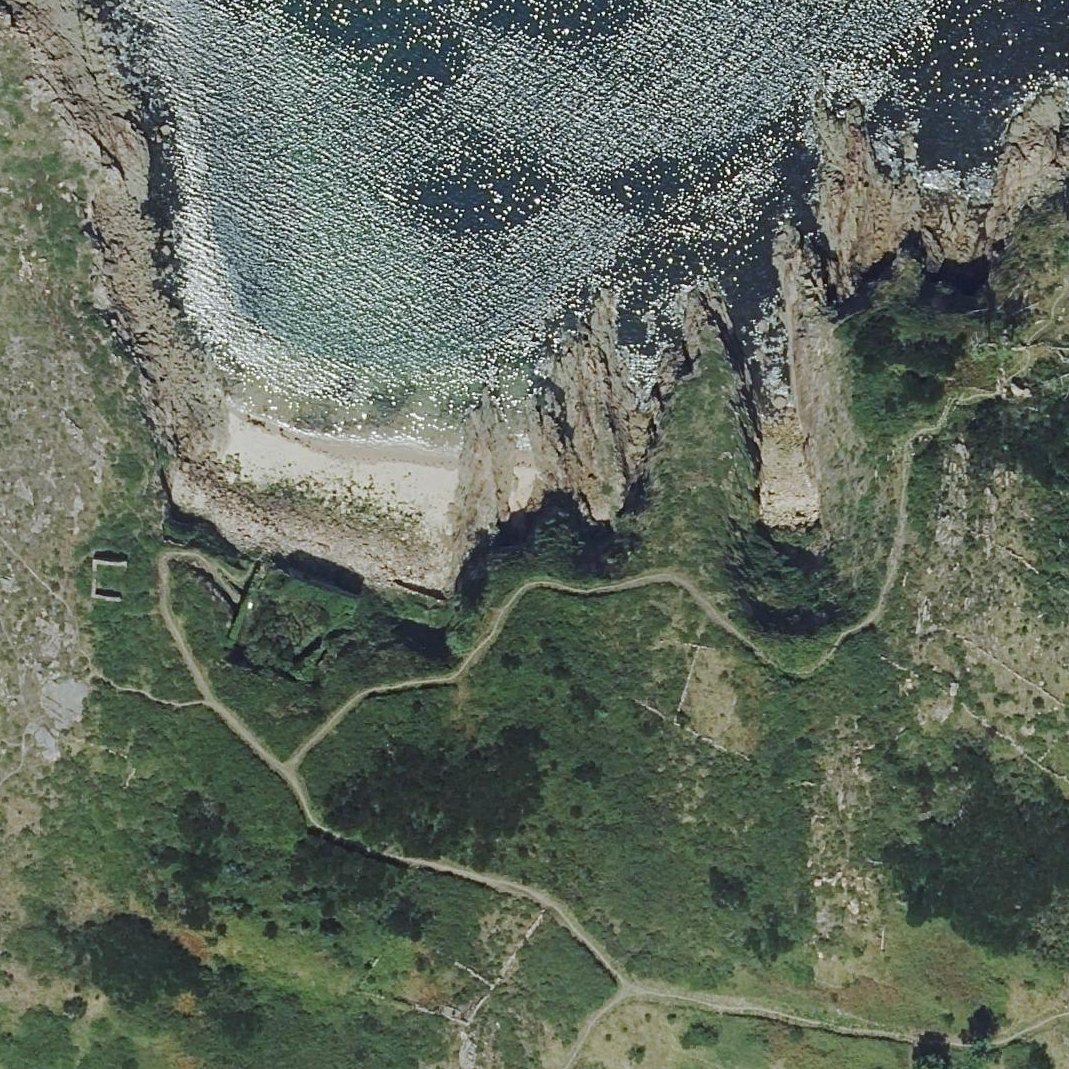 Aerial map of Praia do Fornelo