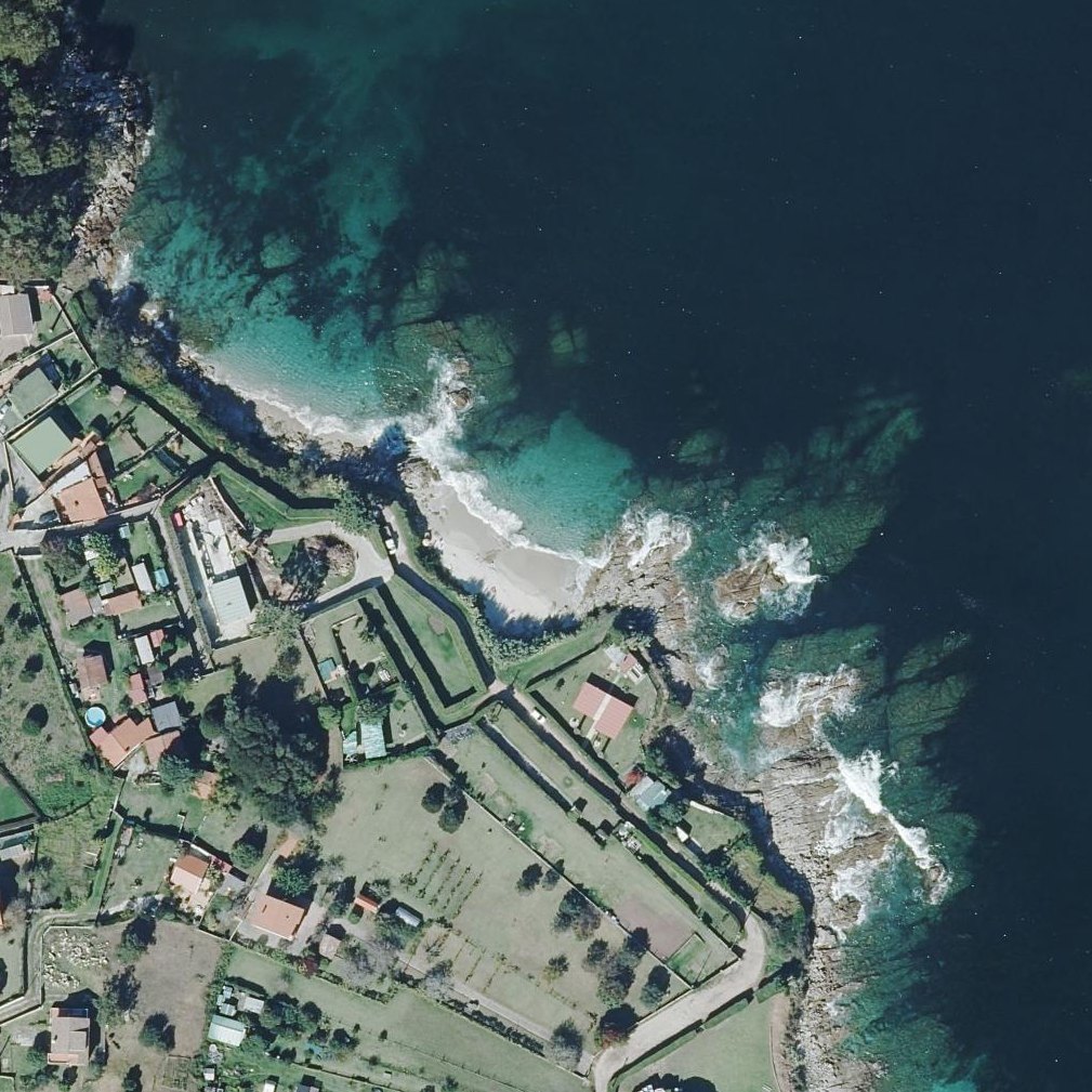 Aerial map of Praia do Foxo