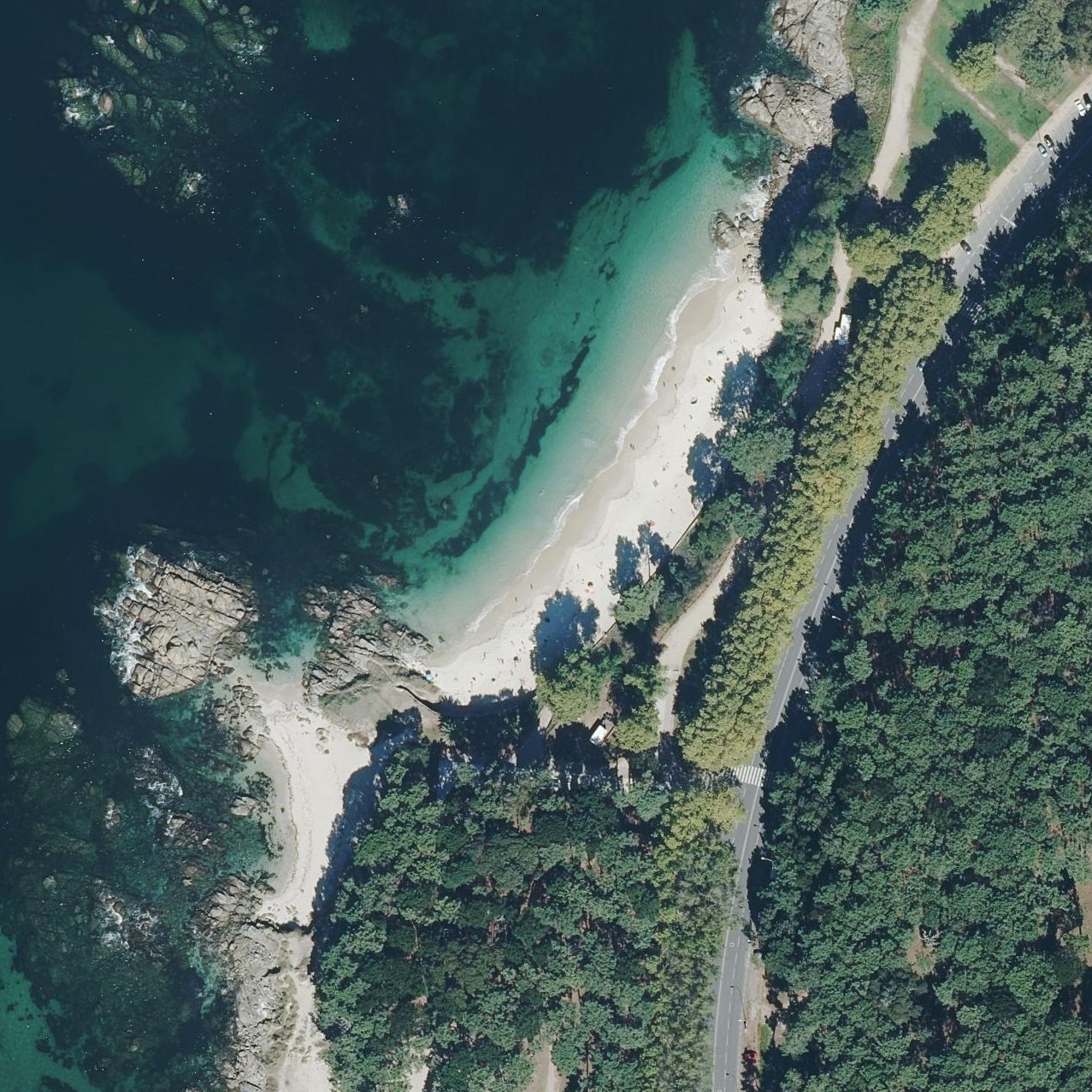 Aerial map of Praia do Tombo do Gato