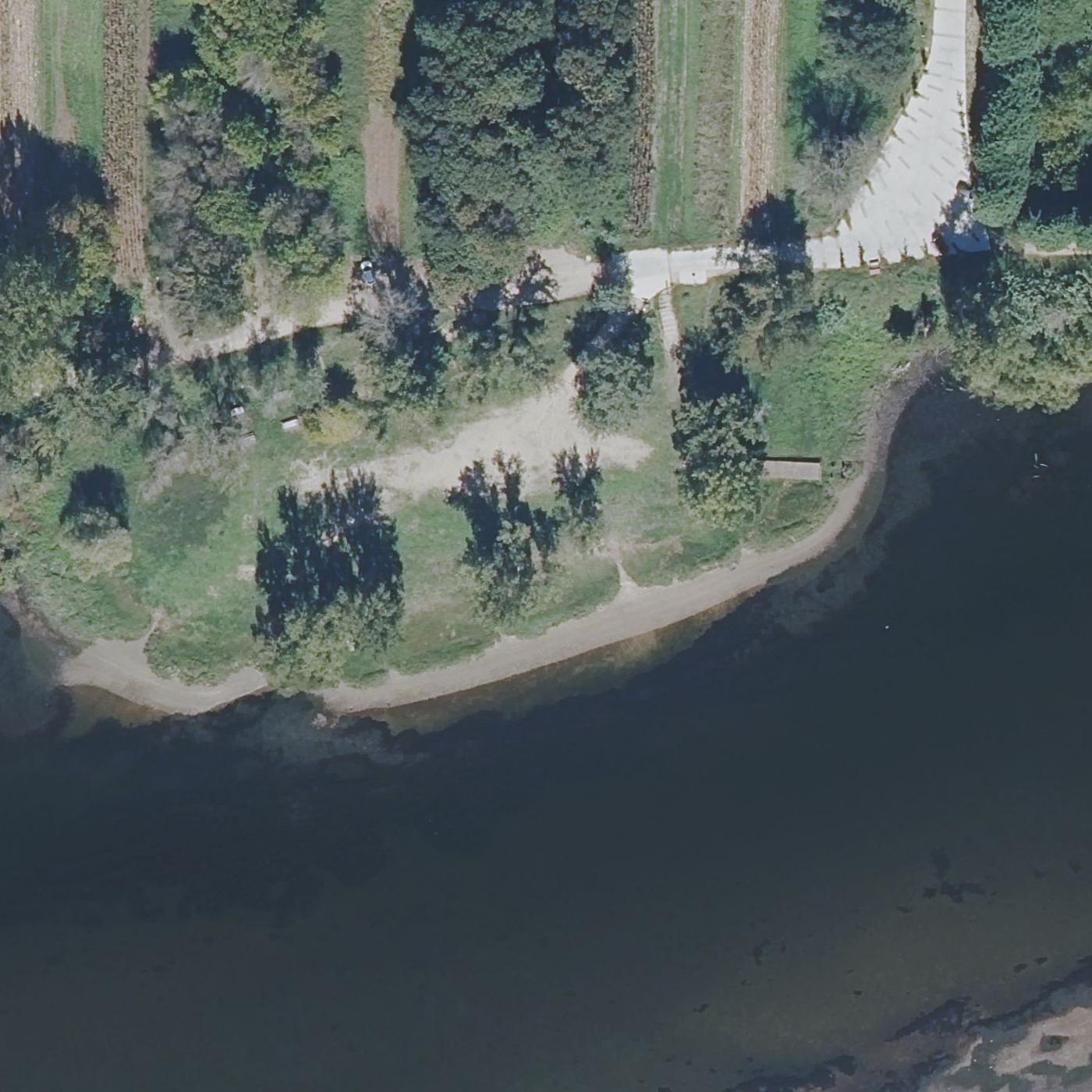 Aerial map of Praia fluvial de Areeiros