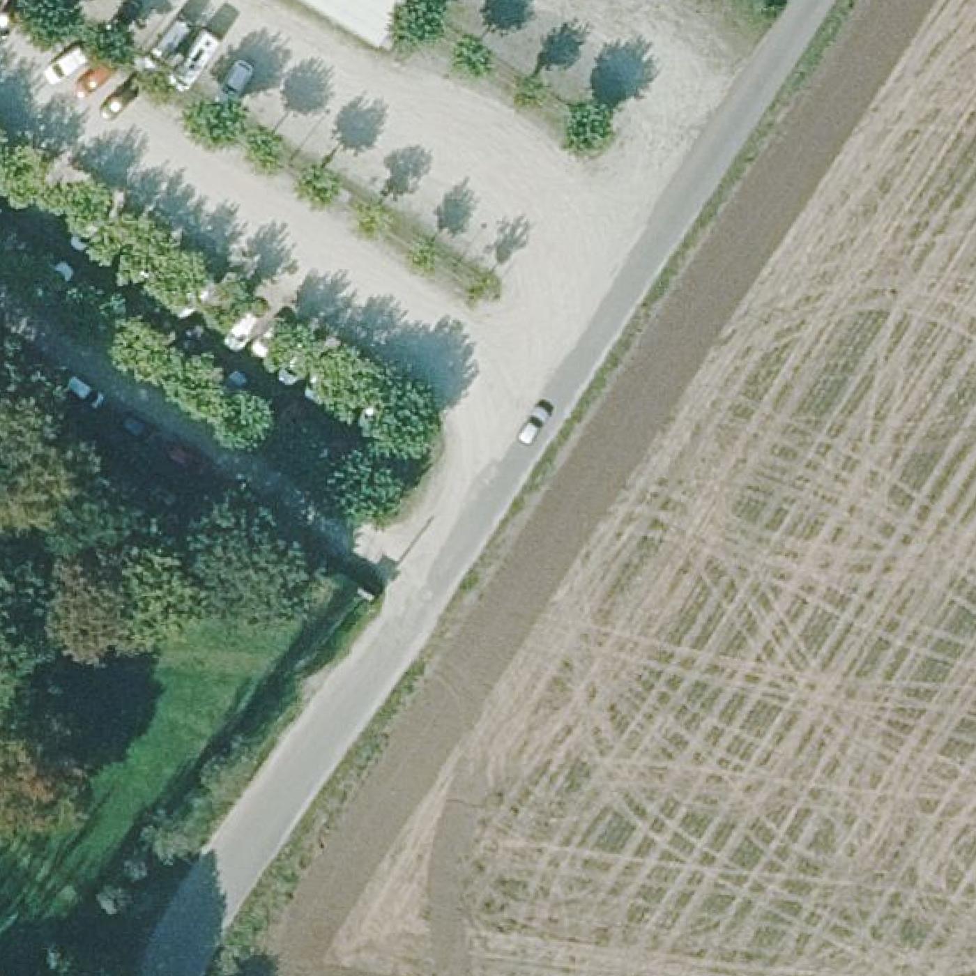 Aerial map of Praia fluvial de Tapia, Ames