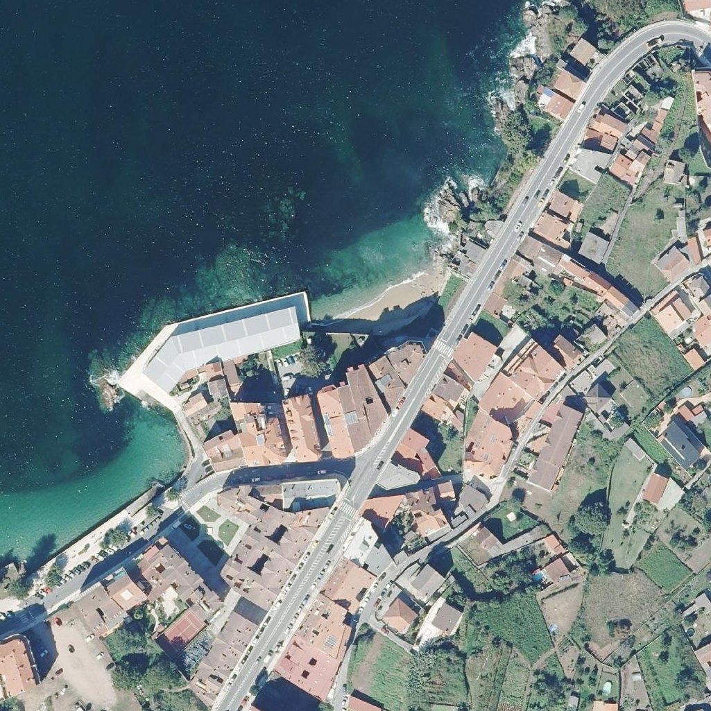 Aerial map of Praia Loureiro