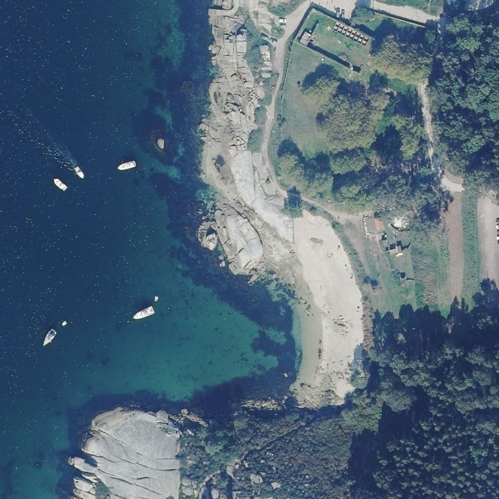 Aerial map of Praia Sualaxe - O Faro