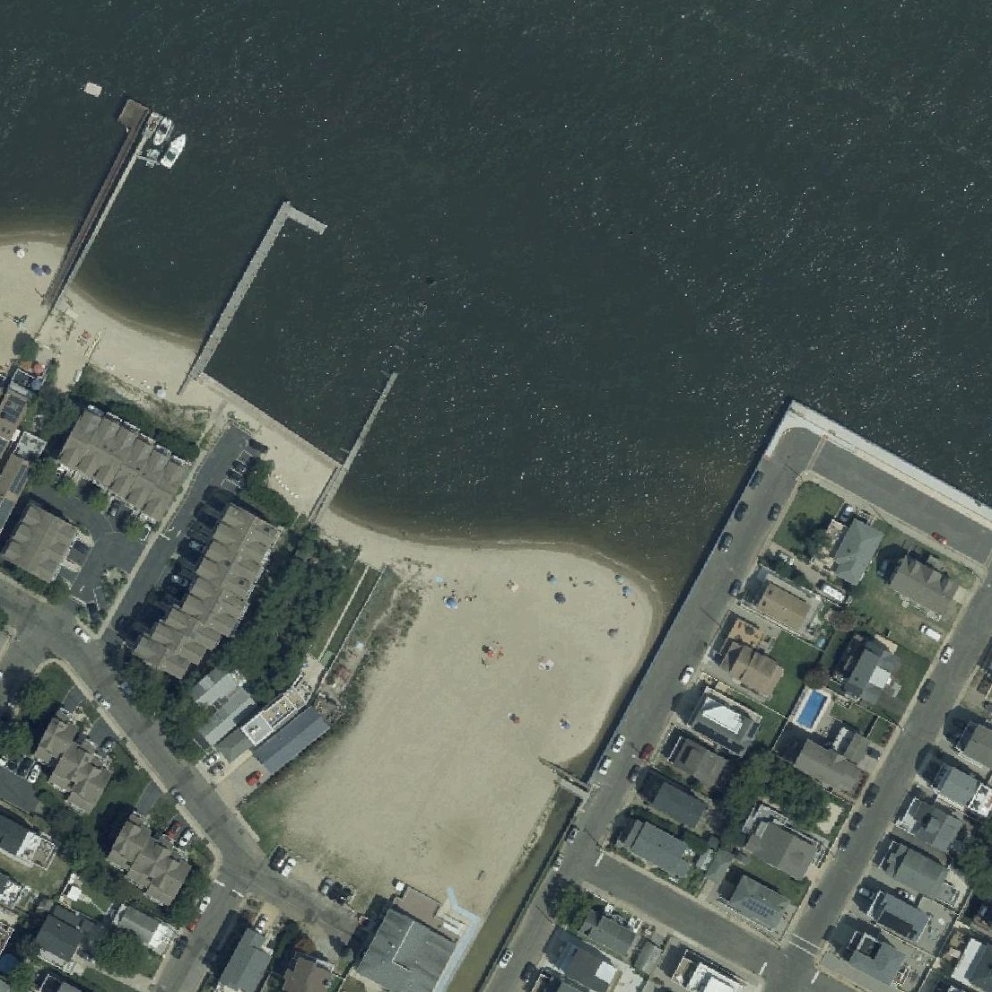 Aerial map of Snug Harbor Beach